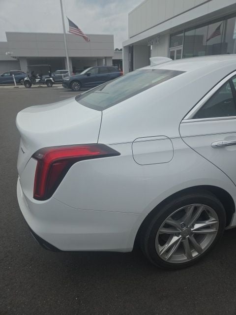 2022 Cadillac CT4 Luxury