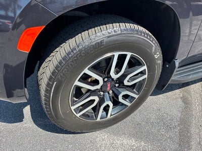 2023 GMC Yukon XL AT4