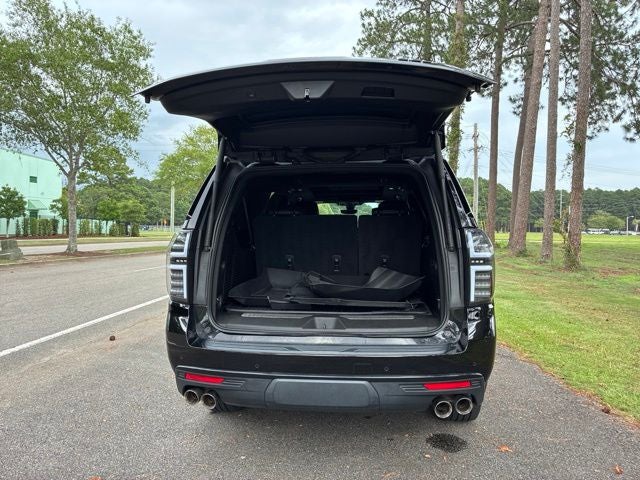 2021 Chevrolet Suburban High Country