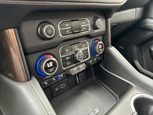 2021 Chevrolet Suburban High Country