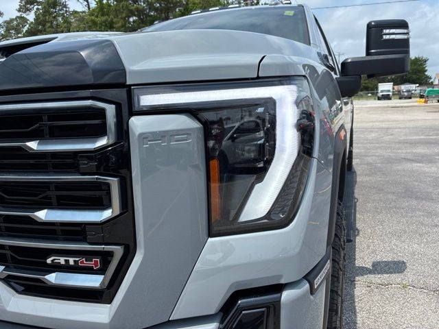 2025 GMC Sierra 2500HD AT4
