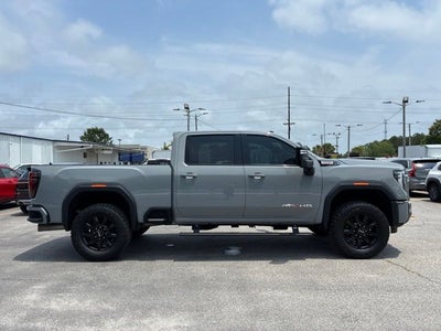 2025 GMC Sierra 2500HD AT4
