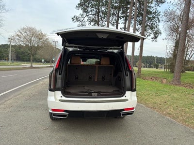 2022 Cadillac Escalade ESV Premium