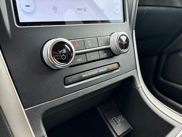 2024 Ford Edge SE