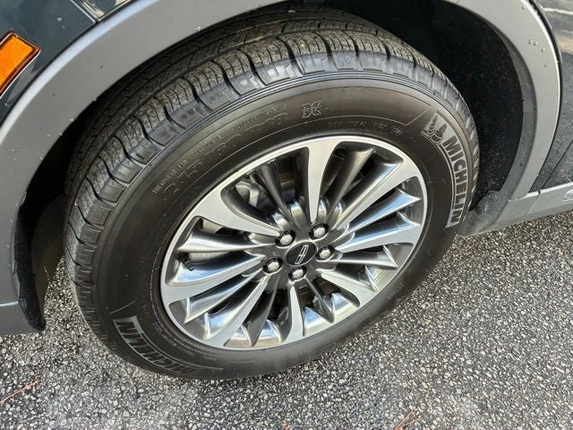 2023 Lincoln Nautilus Standard