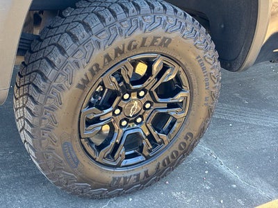 2025 Chevrolet Silverado 1500 ZR2