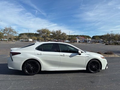2021 Toyota Camry Hybrid XSE