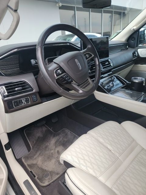 2023 Lincoln Navigator Black Label