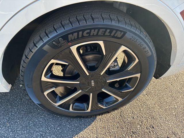 2024 Lincoln Nautilus Reserve