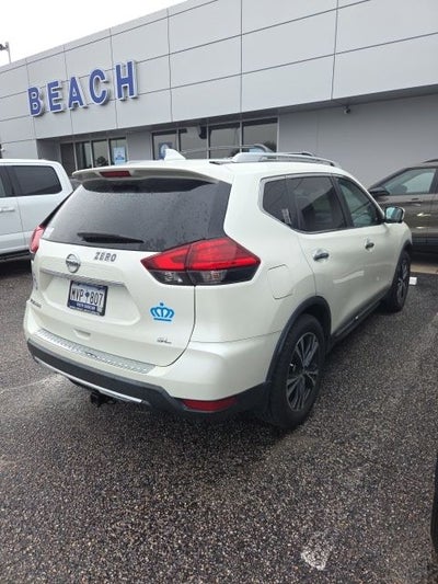 2017 Nissan Rogue SL