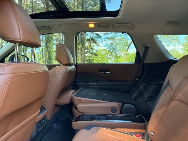2022 Nissan Pathfinder Platinum