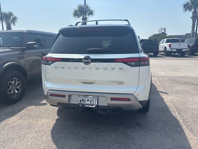 2022 Nissan Pathfinder Platinum