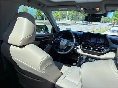 2021 Toyota Highlander Platinum