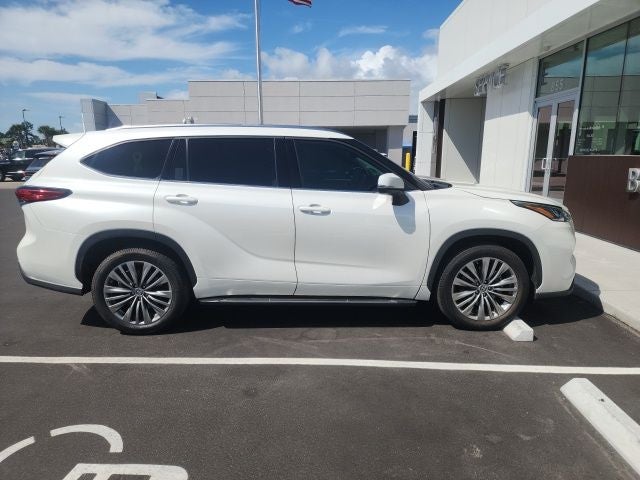 2021 Toyota Highlander Platinum