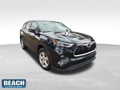 2024 Toyota Highlander LE