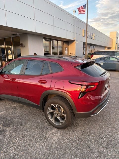 2025 Chevrolet Trax LT
