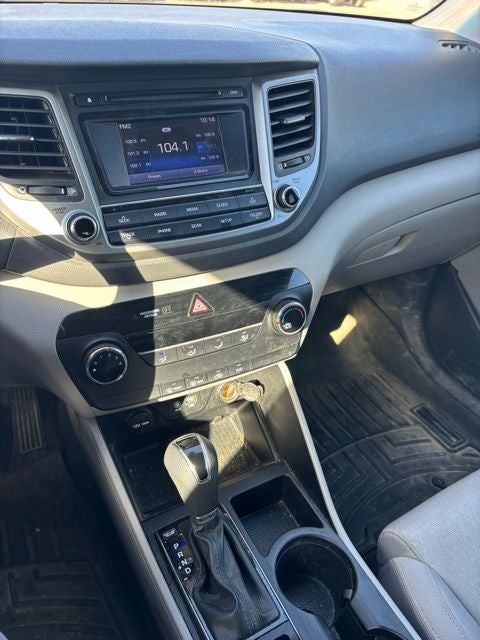 2016 Hyundai Tucson SE