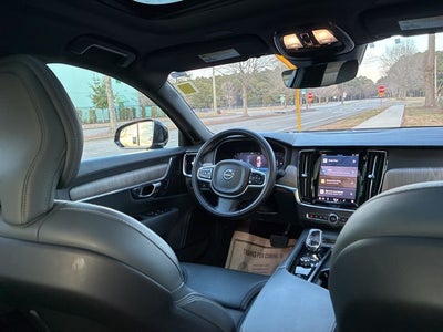 2022 Volvo S90 B6 Inscription
