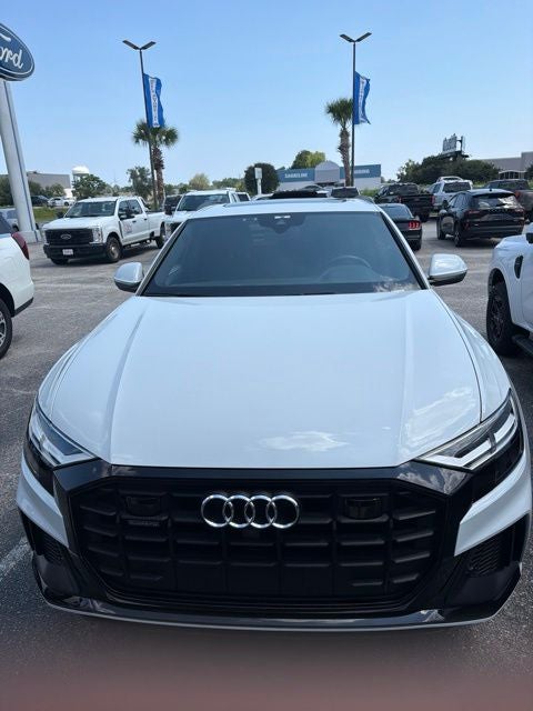 2020 Audi Q8 55 Premium Plus quattro