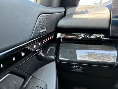 2024 BMW 5 Series 530i