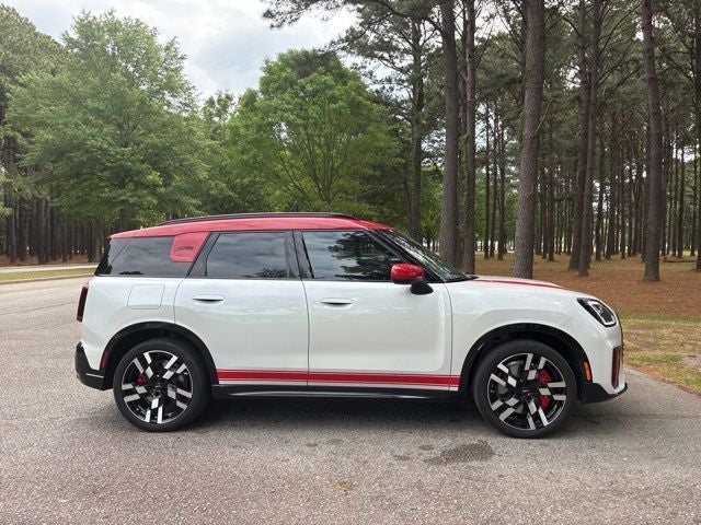 2026 MINI John Cooper Works Countryman Iconic