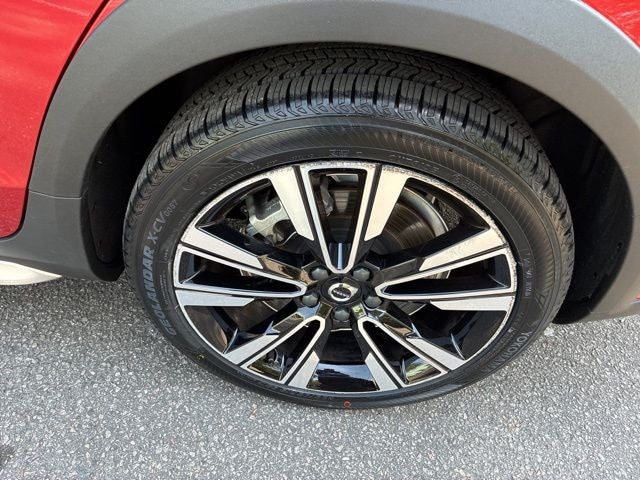 2020 Volvo V60 Cross Country T5