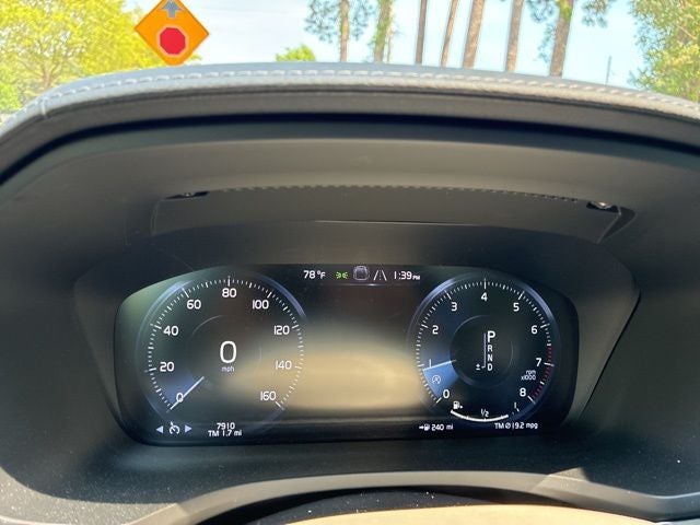 2020 Volvo V60 Cross Country T5