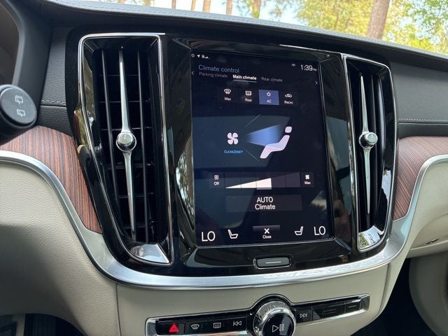 2020 Volvo V60 Cross Country T5