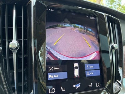 2020 Volvo V60 Cross Country T5