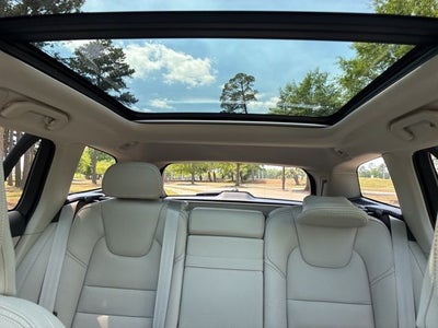 2020 Volvo V60 Cross Country T5