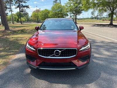 2020 Volvo V60 Cross Country T5