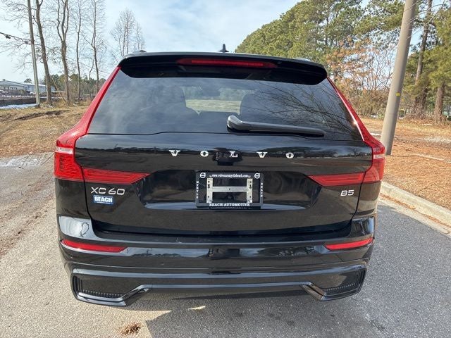 2023 Volvo XC60 B5 Plus Dark Theme