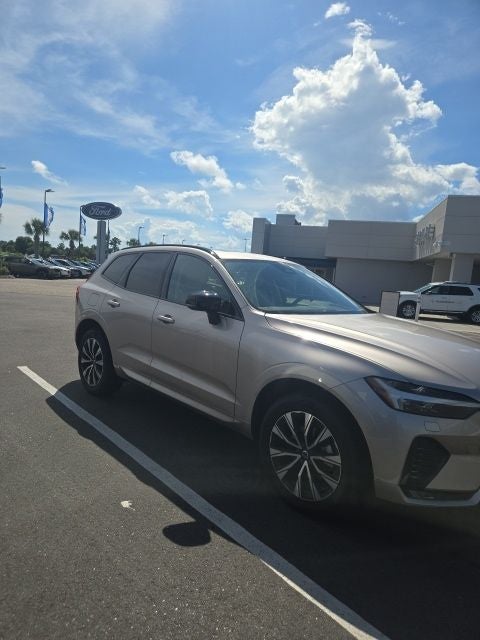 2024 Volvo XC60 B5 Core