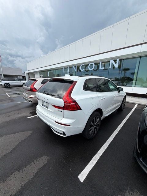 2024 Volvo XC60 B5 Plus Dark Theme