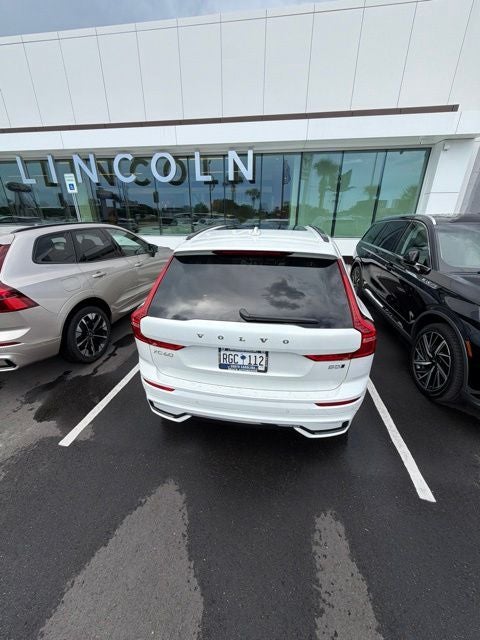 2024 Volvo XC60 B5 Plus Dark Theme