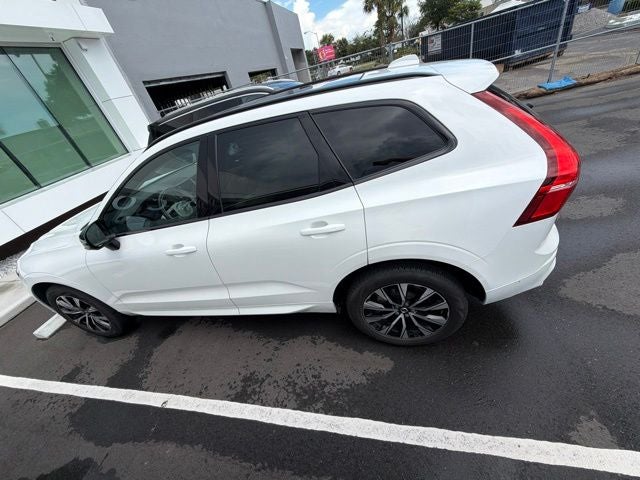 2024 Volvo XC60 B5 Plus Dark Theme