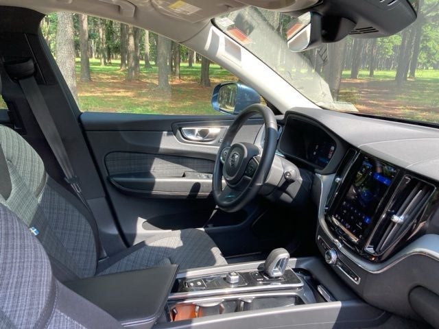 2023 Volvo XC60 B5 Core